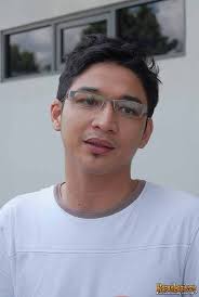 Gaya Rambut Pria Keren: Pasha Ungu, Gaya Rambut Pria Keren
