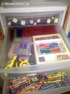 A look inside the Week of a homeschool family with some organizing ideas.