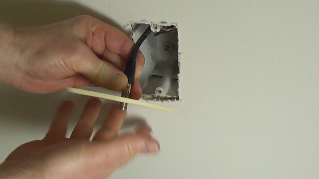 SplitterWall Plate Install the NEW Cable TV / Splitter