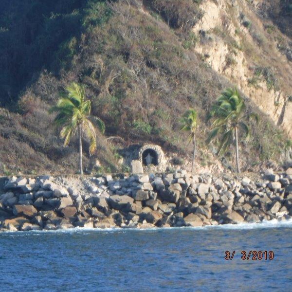 Chip & Debbie Willis on s\v Elegant'sea Chamela Bay to