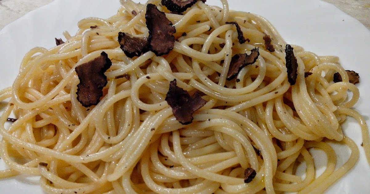 spaghetti al tartufo nero ricetta