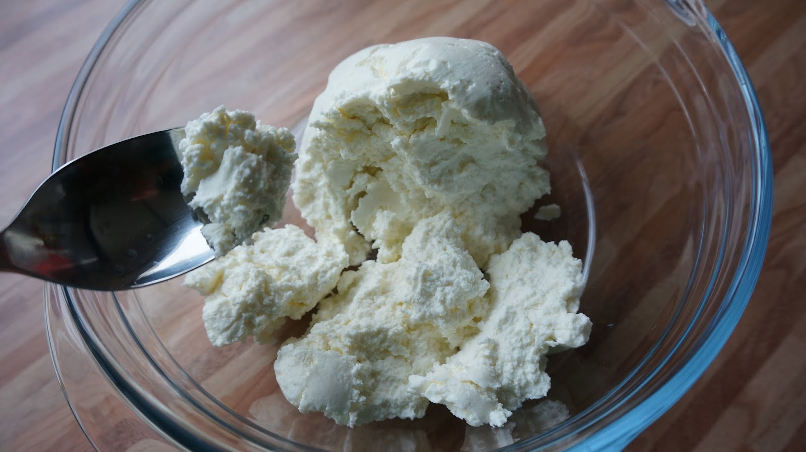 Ricotta impastata casera Pasteles de colores