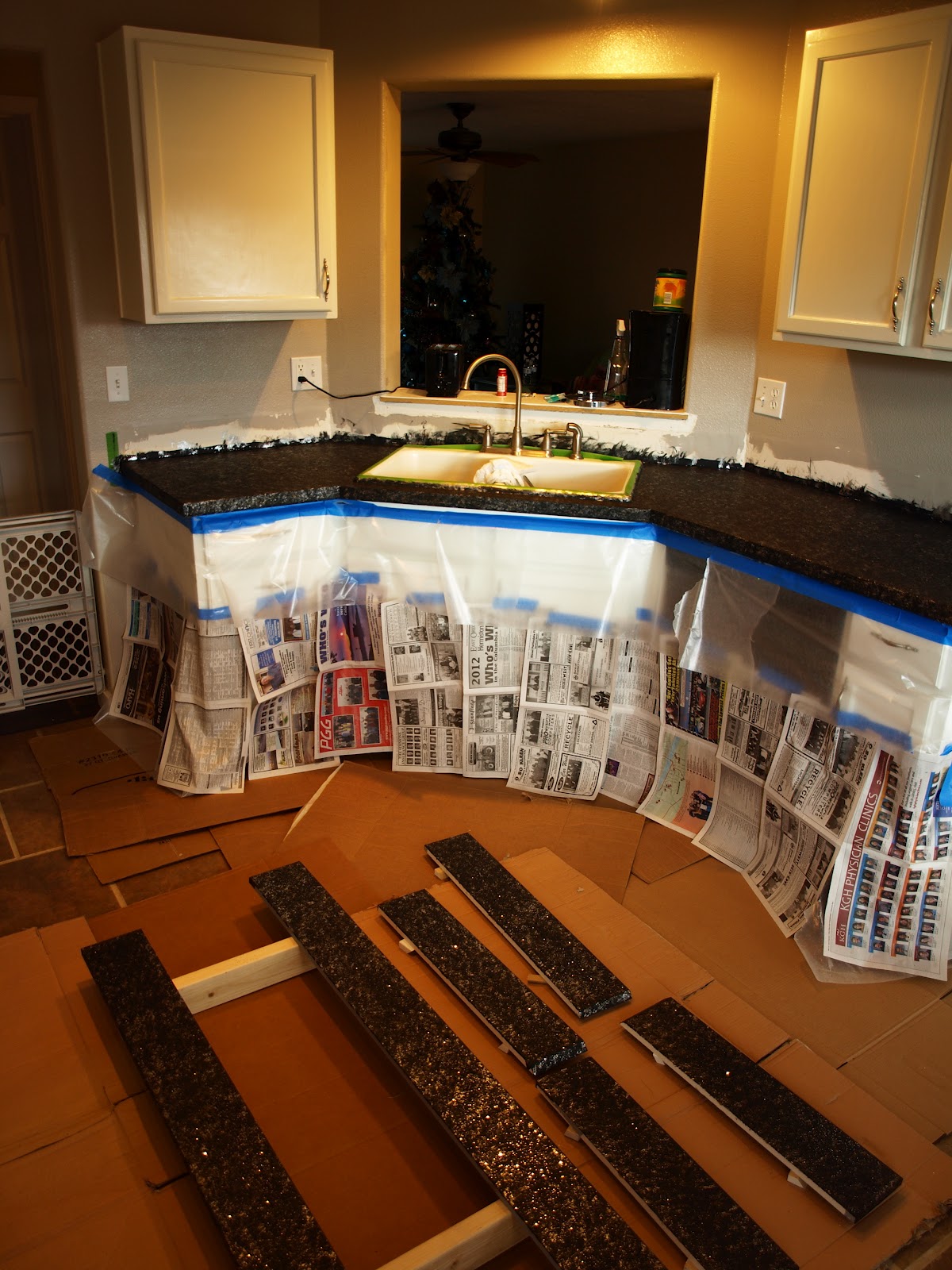 Live Gorgeously: Painted "Granite" Countertops Tutorial