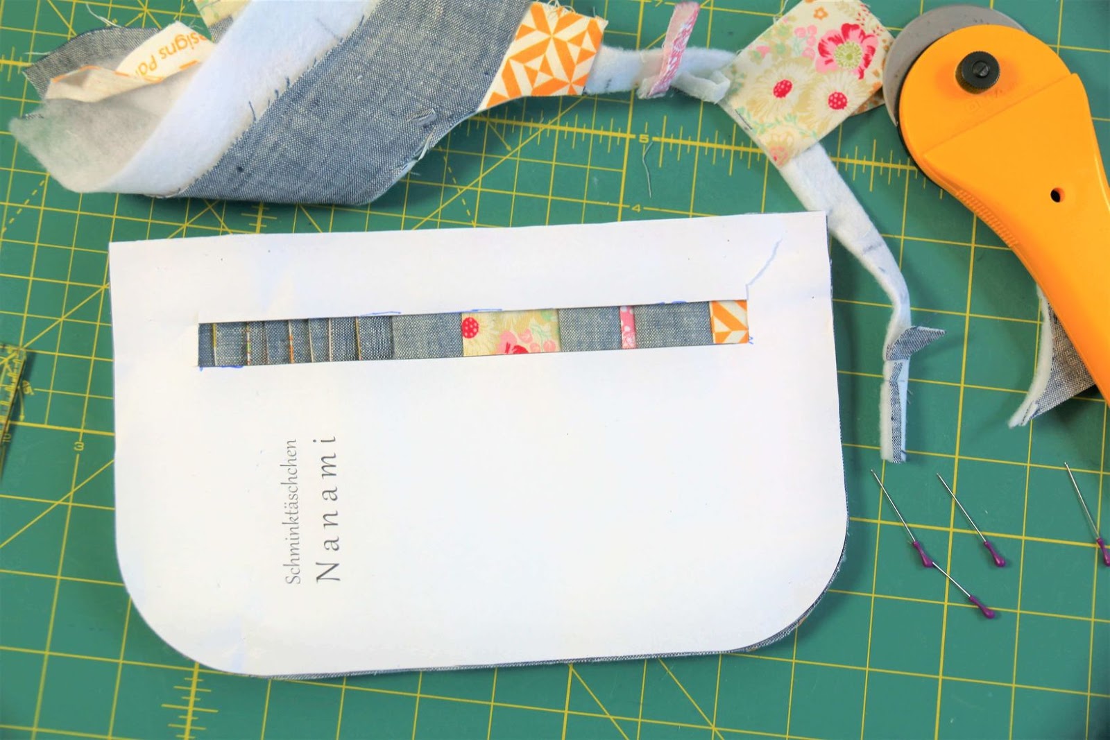 Zipper Cosmetic Bag Tutorial DIY Tutorial Ideas!