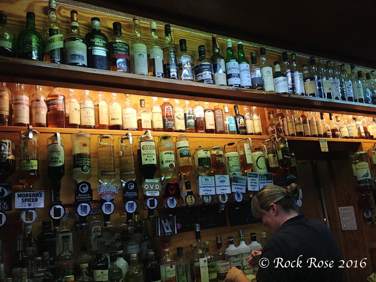 ROCK ROSE ROCK ROSE MEETS ROCK ROSE