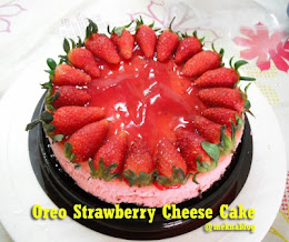 Strawberry Cheese Cake With Fresh Strawberry