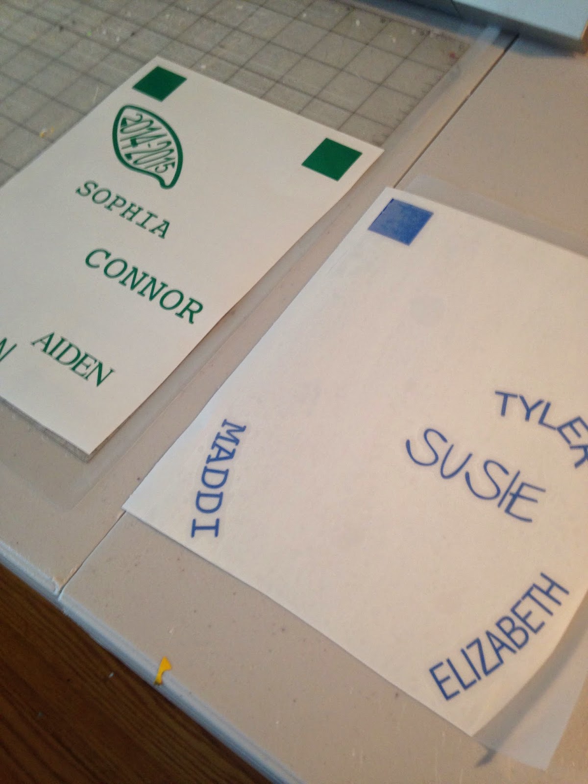 Layering Vinyl When the Vinyl's Not Actually Layered (Apple Word Art Pt