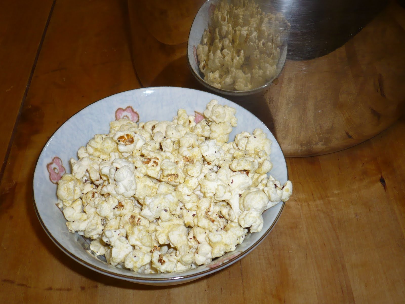 Foodier Than Thou "Cheesy" Party Popcorn Perfect for School Snacks!