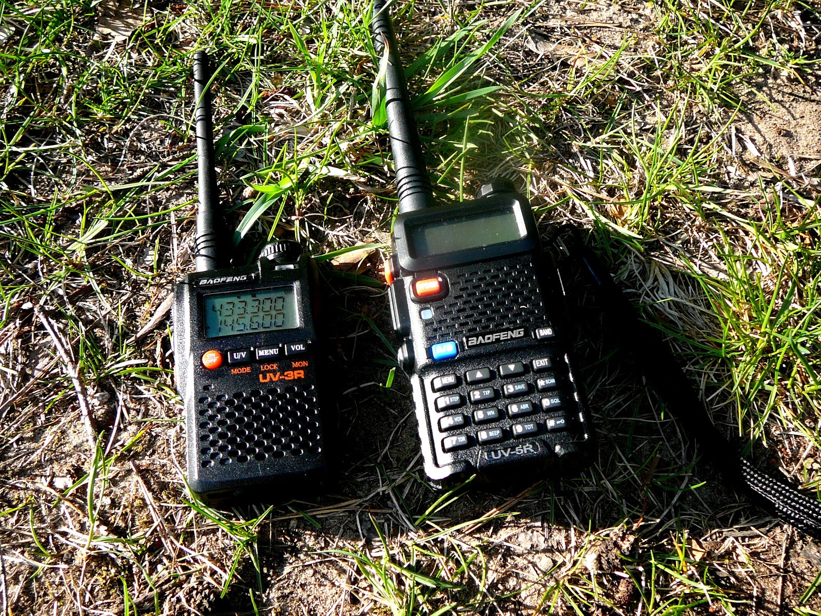 LY3LP laboratory: Baofeng UV-3R , Baofeng UV-5R