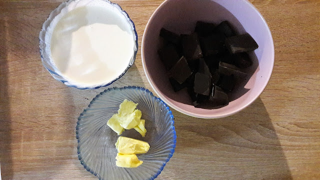 recette ganache chocolat gâteau pâte à sucre baymax framboise