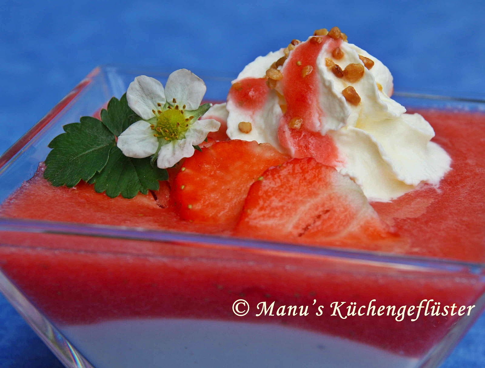 Manus Küchengeflüster: Quarkpudding mit Erdbeerpüree