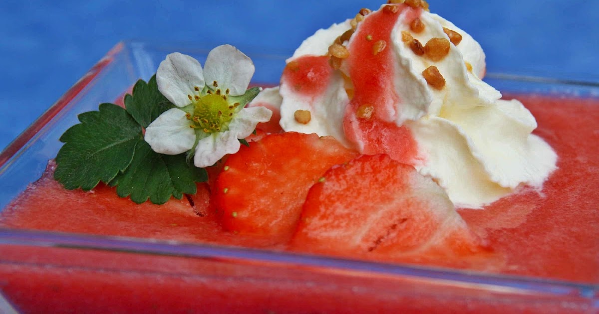 Manus Küchengeflüster: Quarkpudding mit Erdbeerpüree