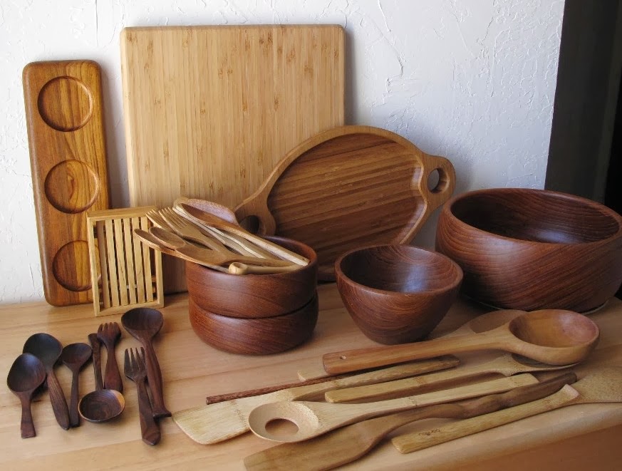 Kitchen Benefits of Wooden Kitchen Utensils over Metal or