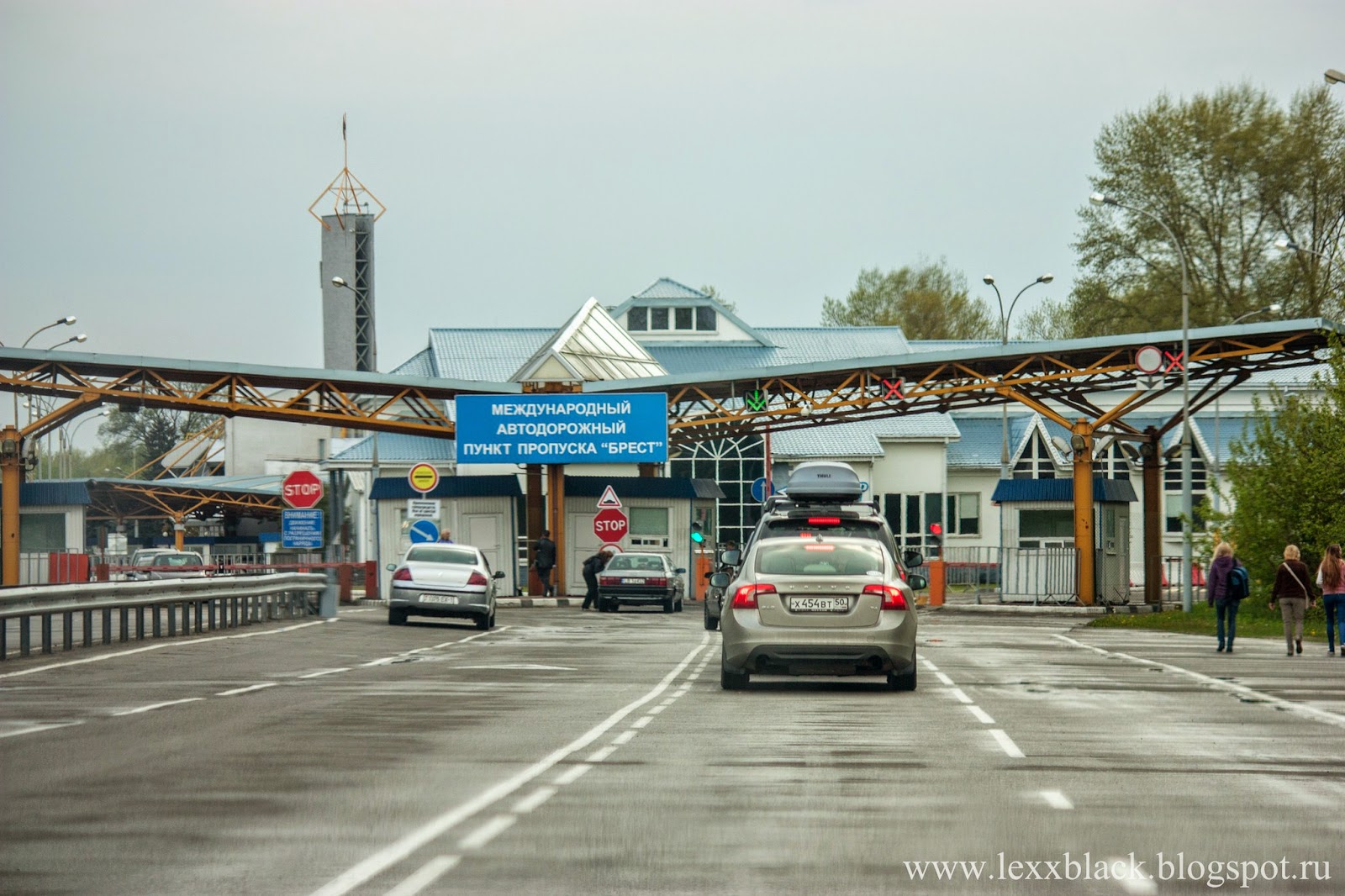 Погранпереход домачево. Брест граница. Варшавский мост брест. Варшавская граница брест. Варшавская граница брест.