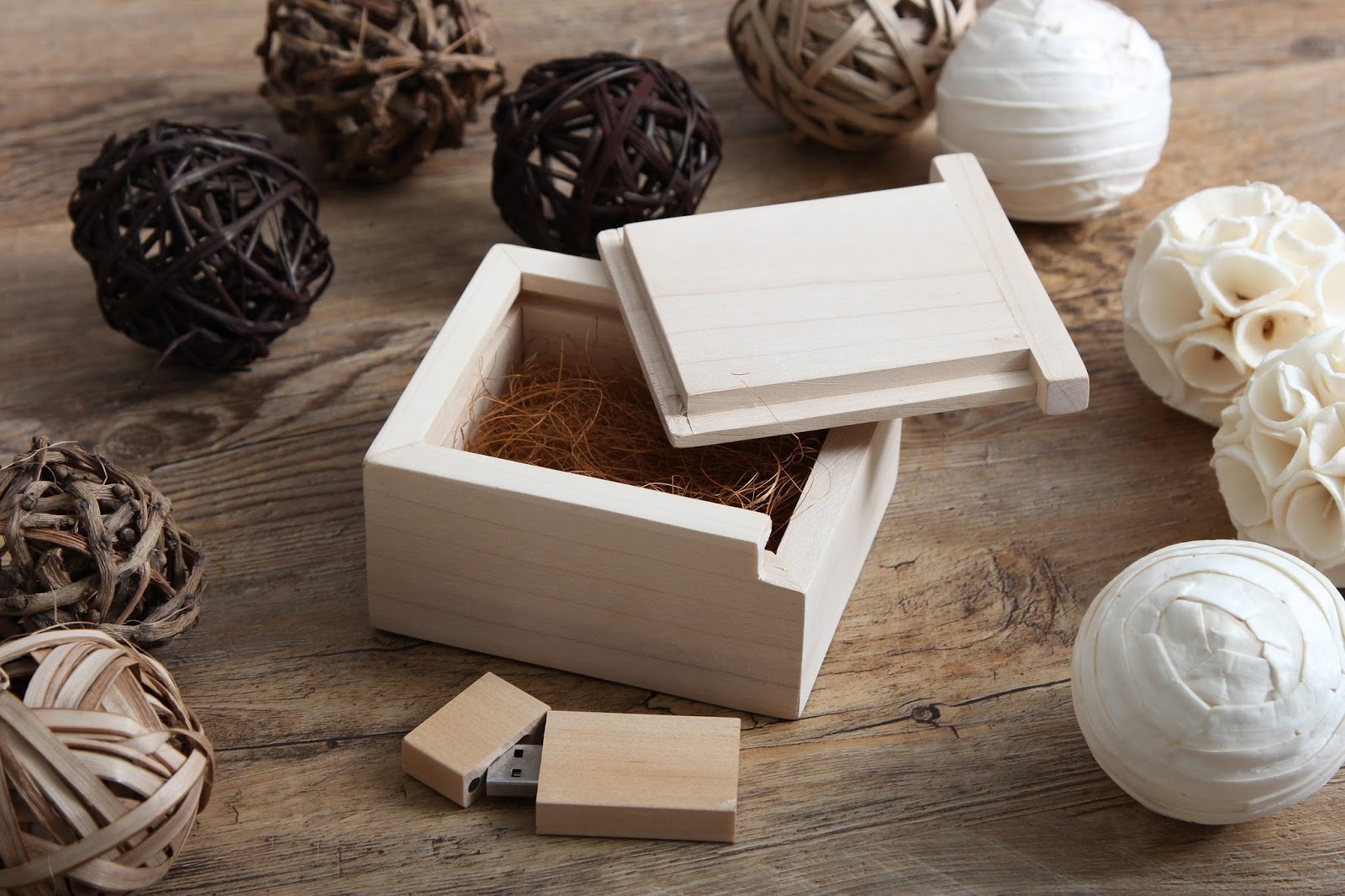 Cajas de madera para Fotografos Cajas para pendrive / USB