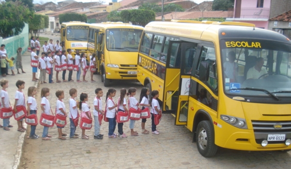 Bonito de Santa Fé receberá quinto ônibus escolar | Ônibus da Paraíba