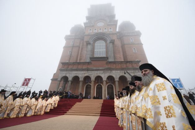Imagini pentru CATEDRALA MANTUIRII NEAMULUI IMAGINI