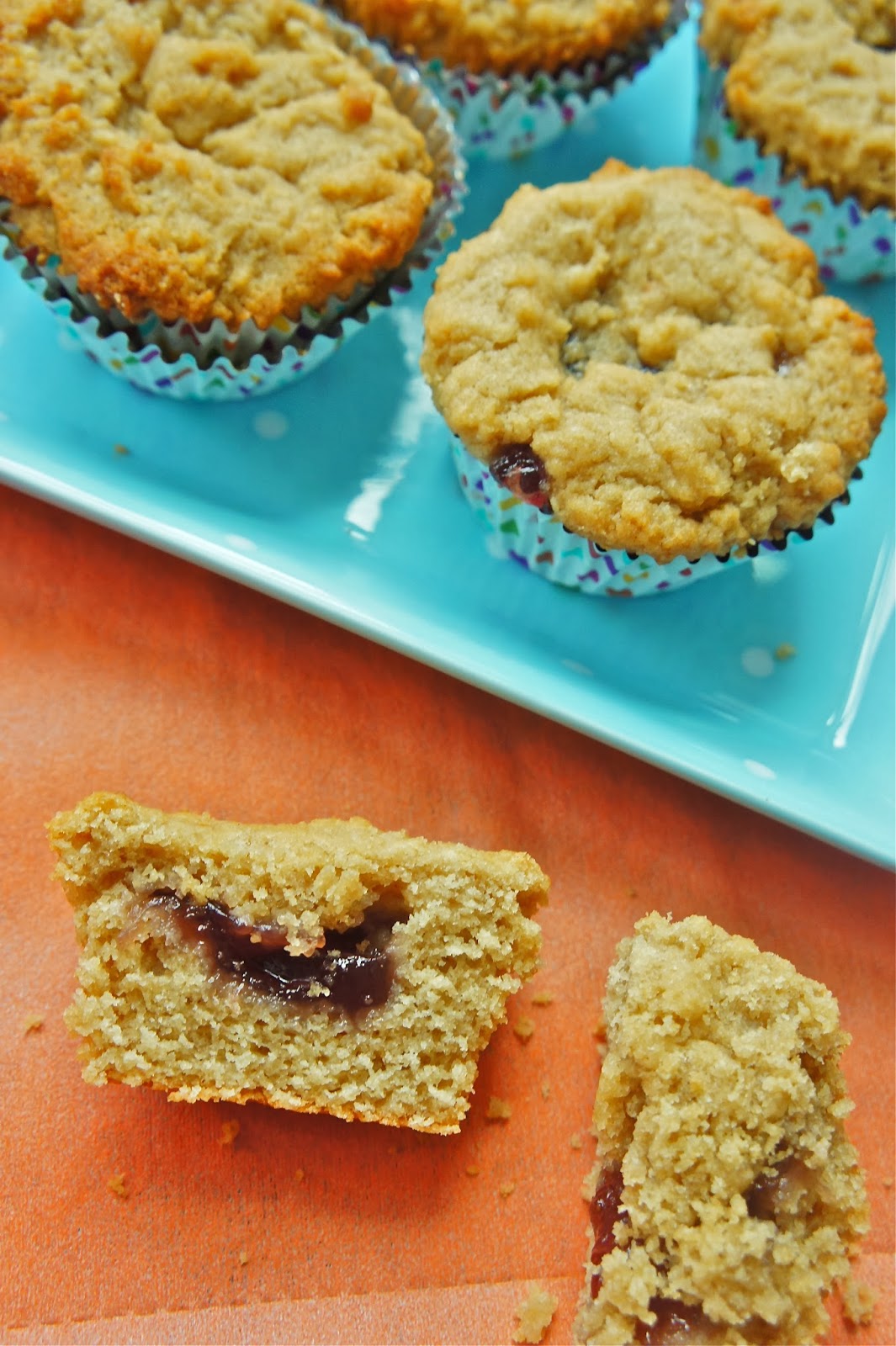 yums and loves: Peanut butter and Jelly Muffins