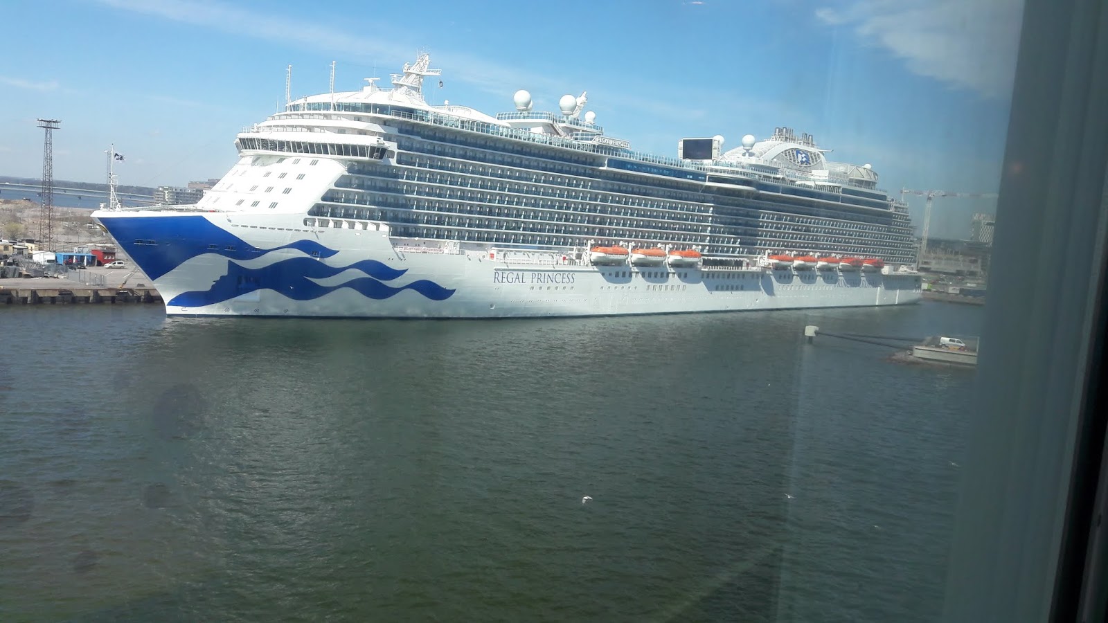 Лайнер Regal Princess развлечения
