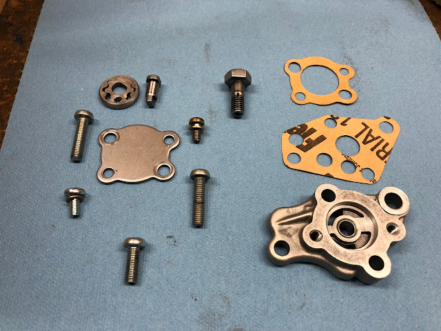 Detailed assembly of the CT90 oil pump