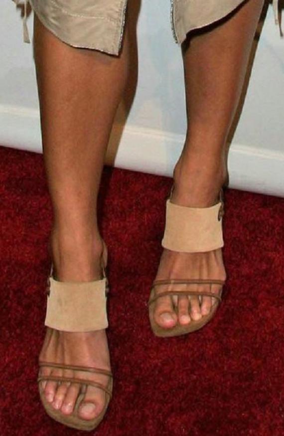 Amanda Righetti Feet.