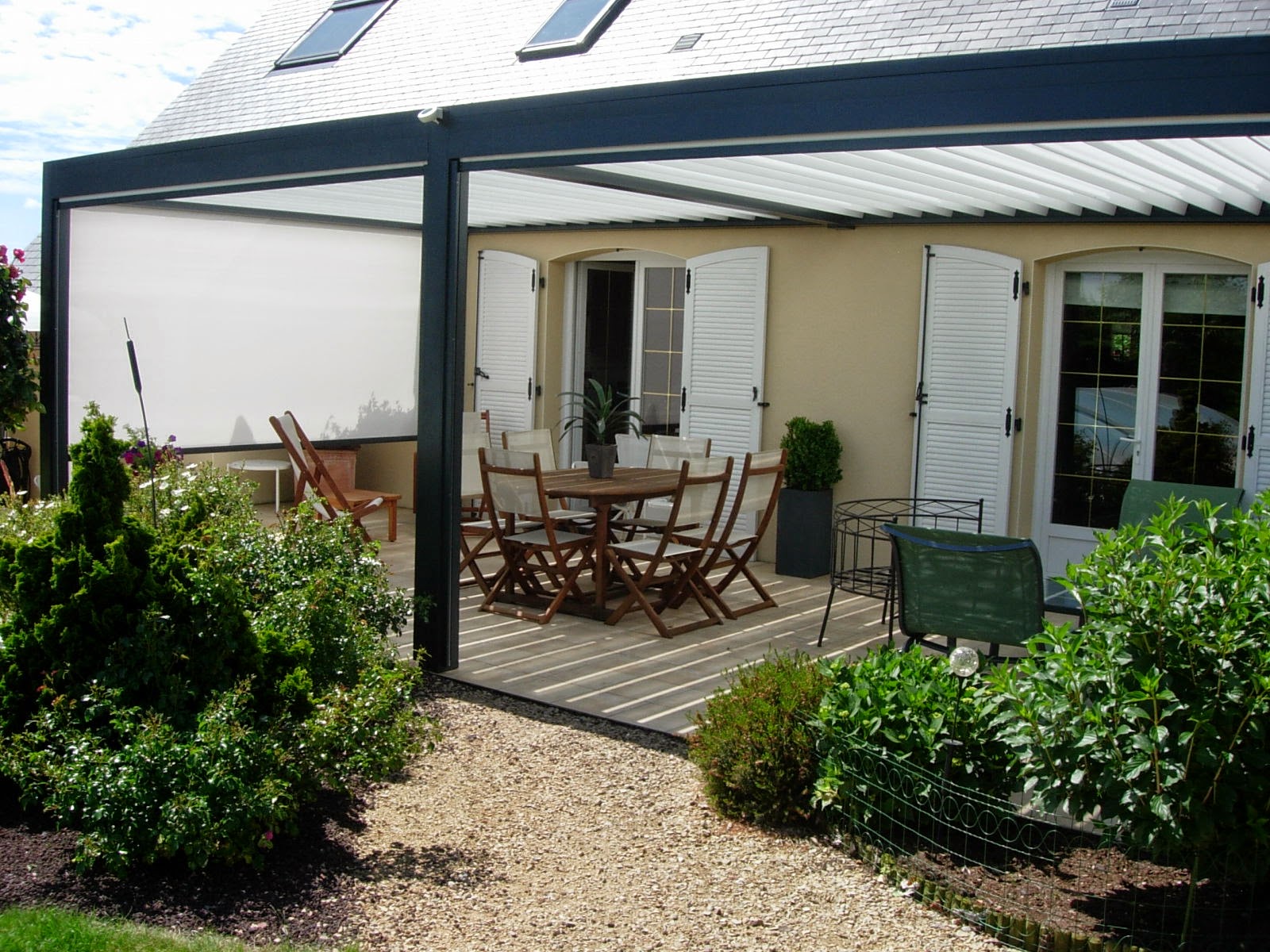 Estores y Toldos: Pérgola Bioclimática de lamas orientables.