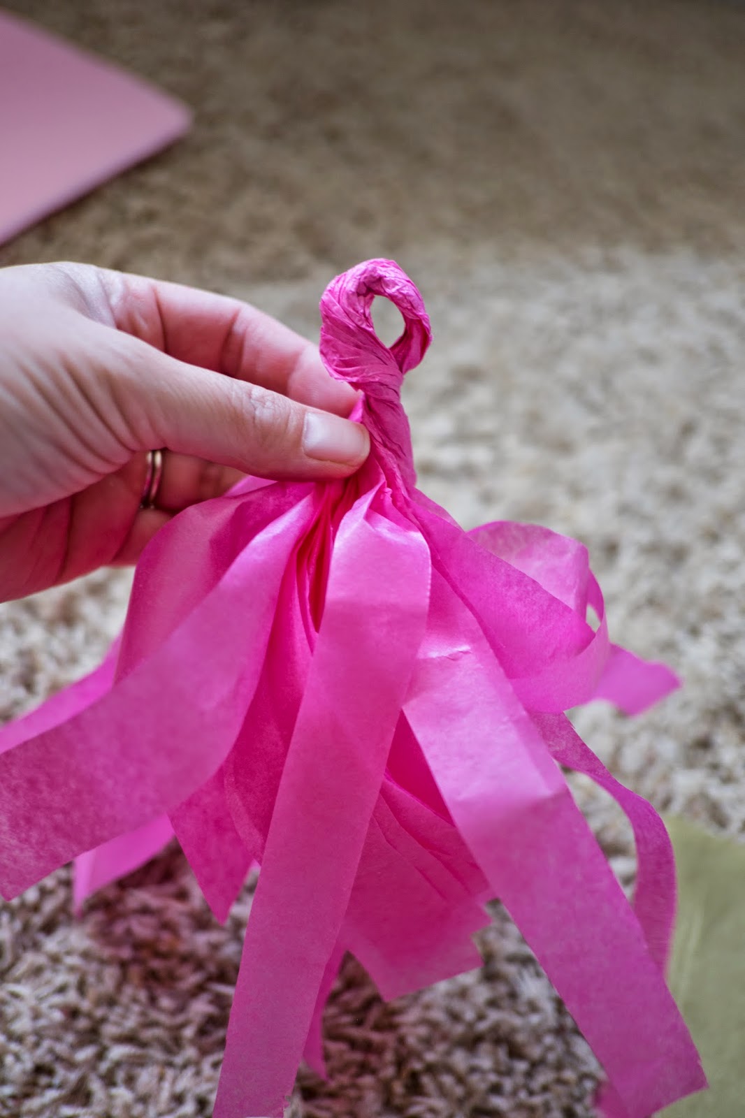Domestic Fashionista DIY Tissue Paper Garland Twist Tutorial domestic-fashionista-diy-tissue-paper-garland-twist-tutorial