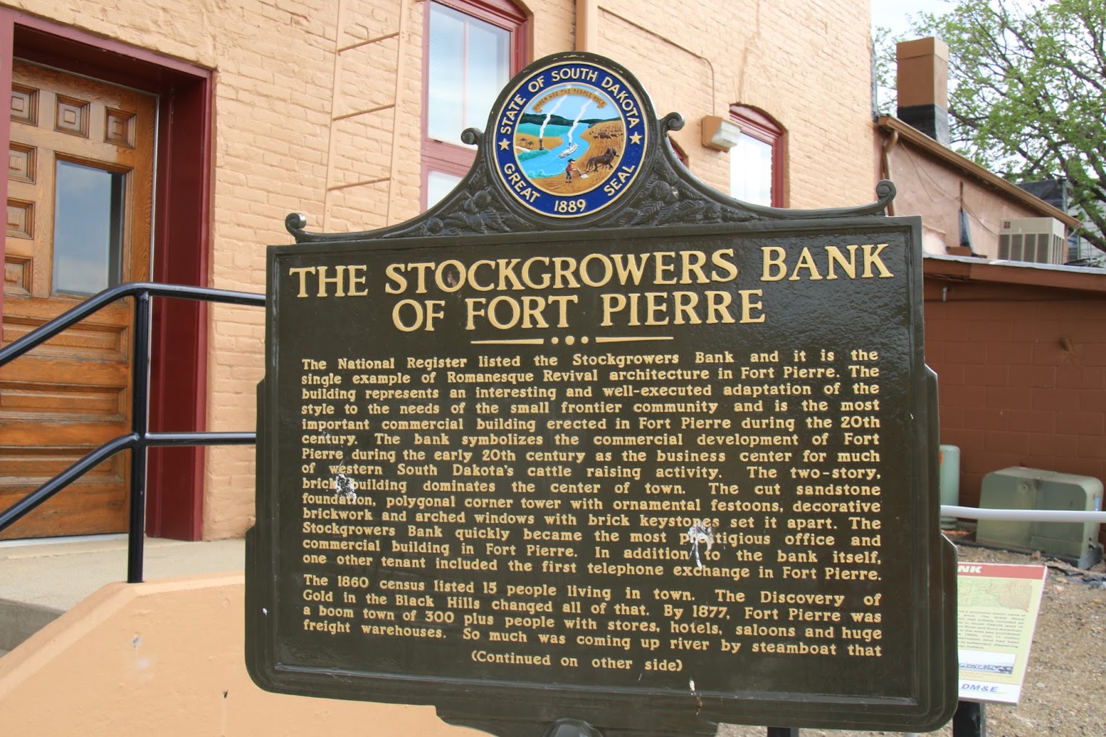 Travels with Twinkles Fort Pierre and Pierre, South Dakota