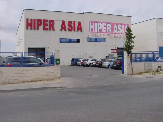 Encontramos Tu Mundo: Hiper Asia Yi Li Du