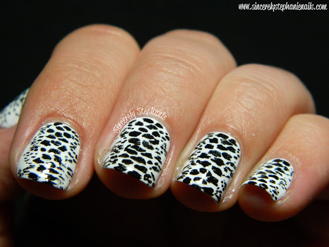 black and white nails