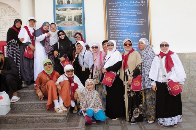 Travel Umroh Haji Surabaya