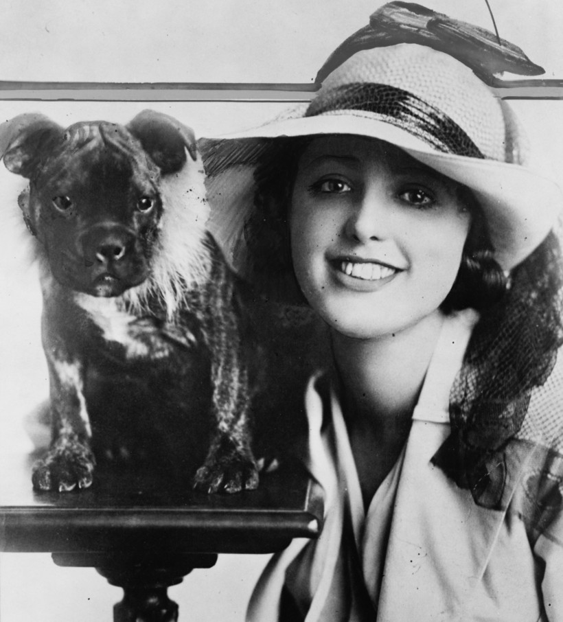 The Many Rantings of John: 12 Greatest Unsolved Hollywood Mysteries