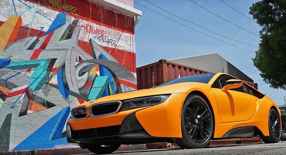 BMW i8 Orange