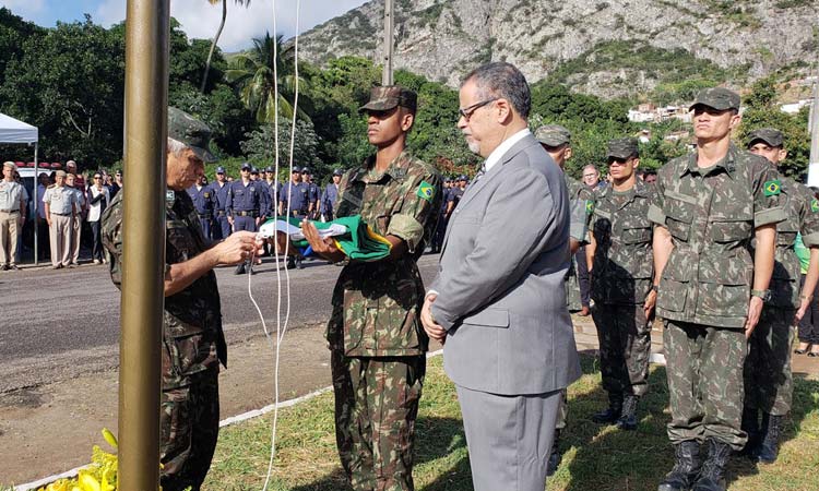 Hasteamento da Bandeira abre os festejos pelos 138 anos de Jacobina