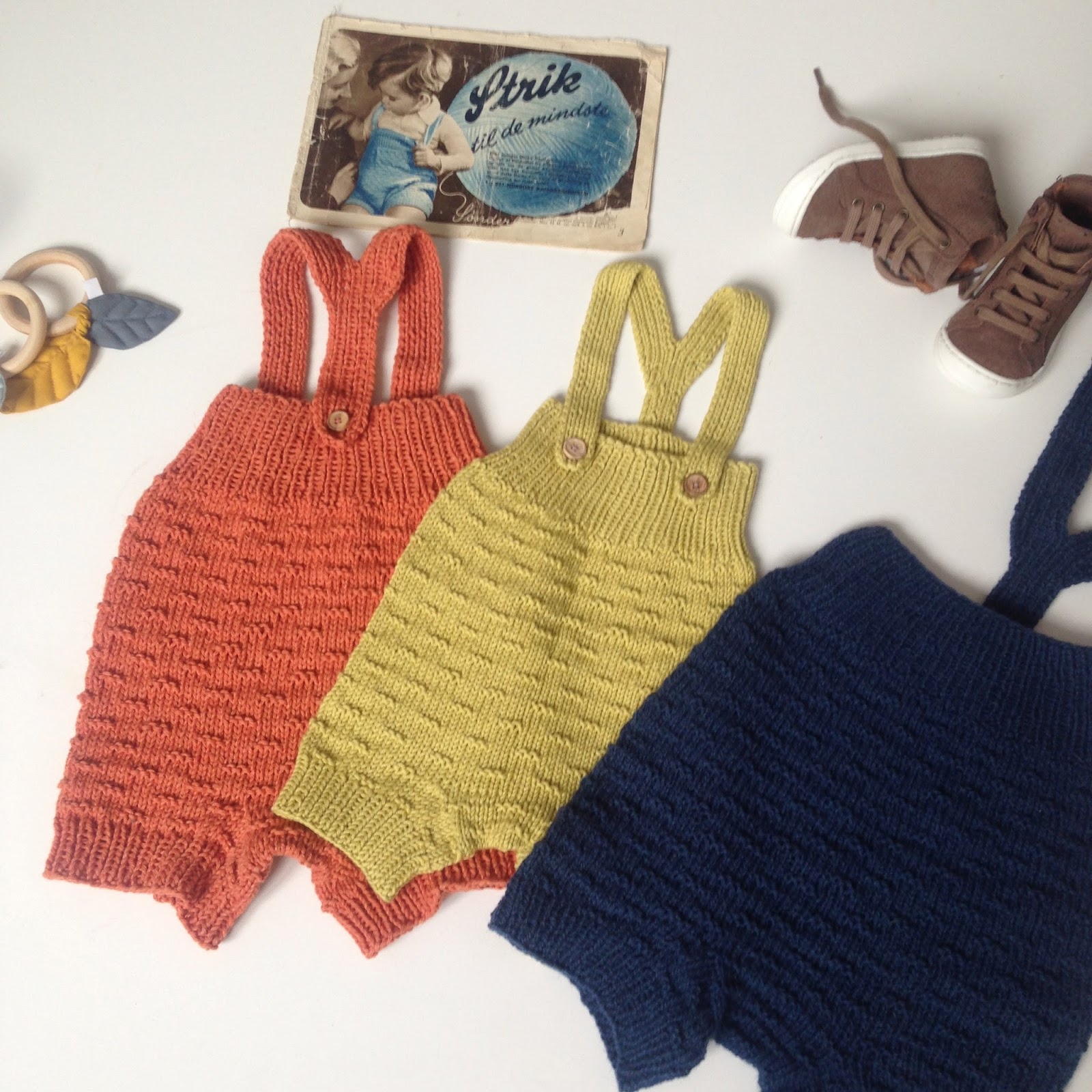 Knitting By Kaae: Farverigt vintage inspireret strik til de mindste (nyt babyhæfte babystrik)