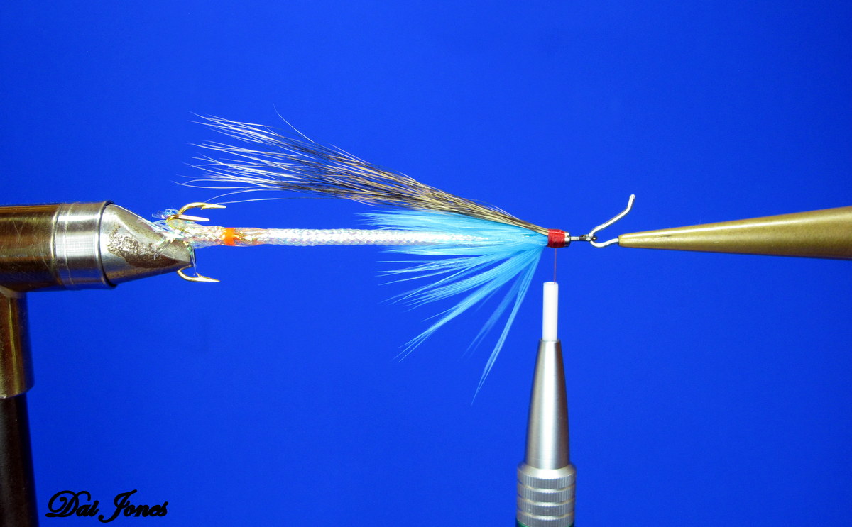 Flies step by step Snake fly, step by step.