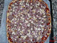 Pizza barbacoa con borde sorpresa-añadiendo pollo