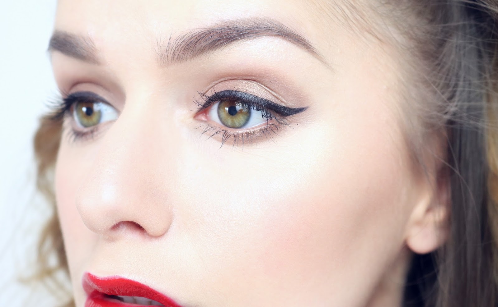 Beauty | Charlotte Tilbury ‘The Bombshell’ Look