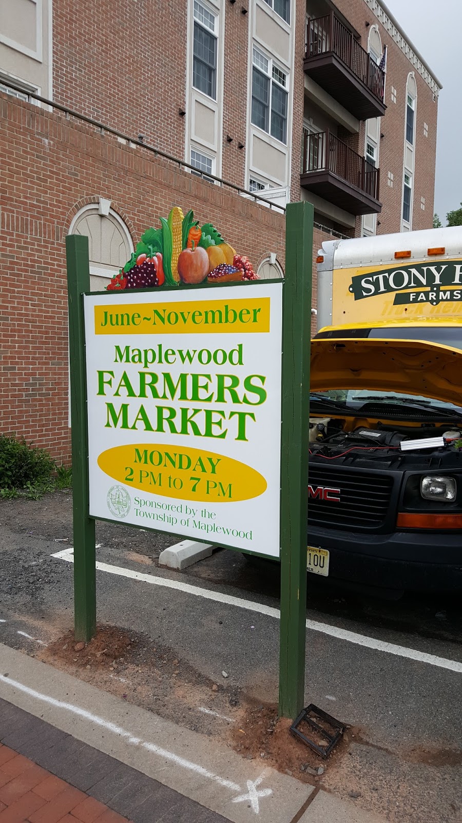 Maplewoodian.com: FARMER'S MARKET IS ON TODAY