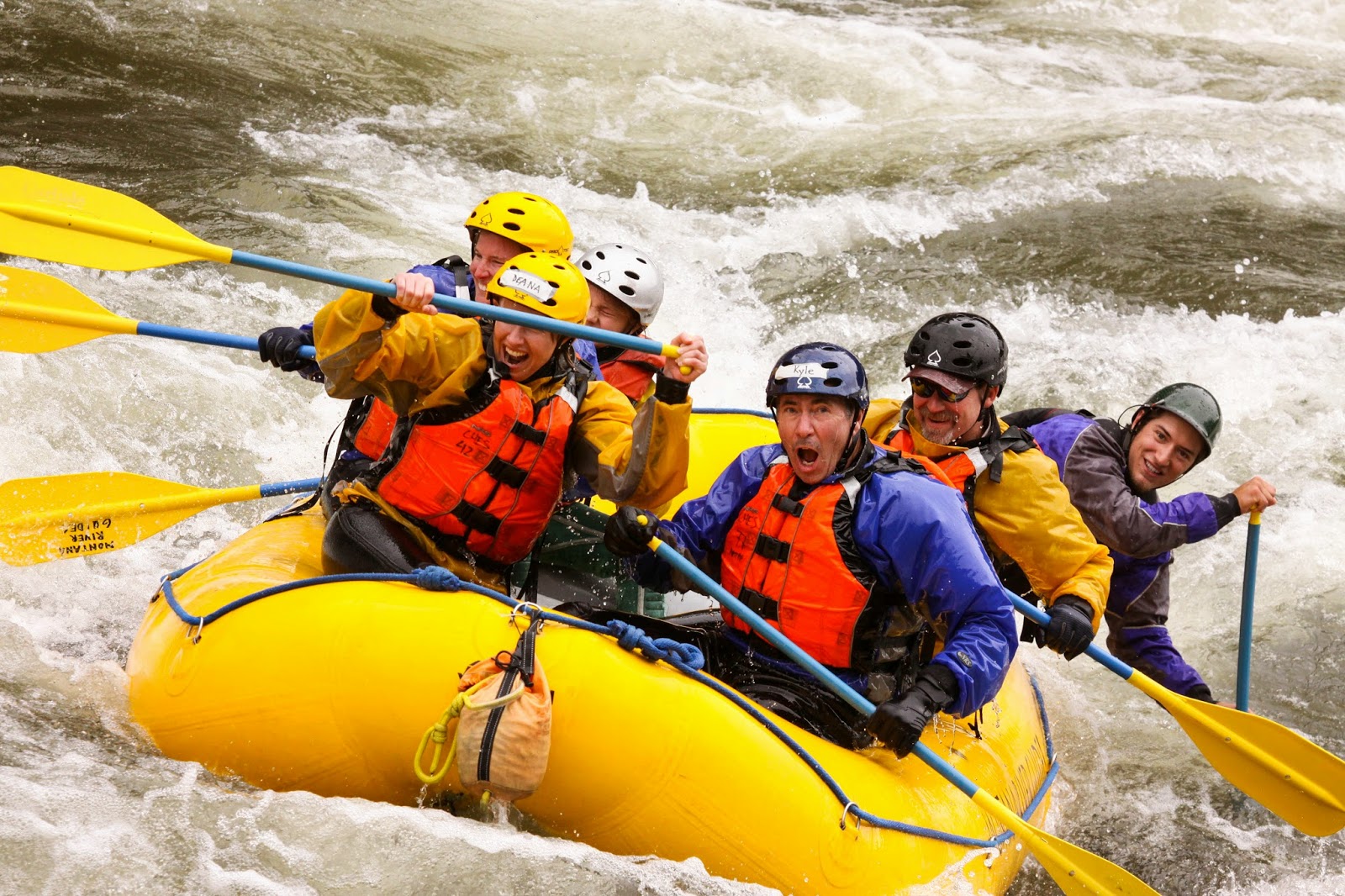 Swiftwater Rescue Training RAFT GUIDE TRAININGSPRING 2015