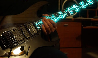 http://www.guitarcoast.com/2016/02/como-solar-com-flow-feeling-guitarra.html