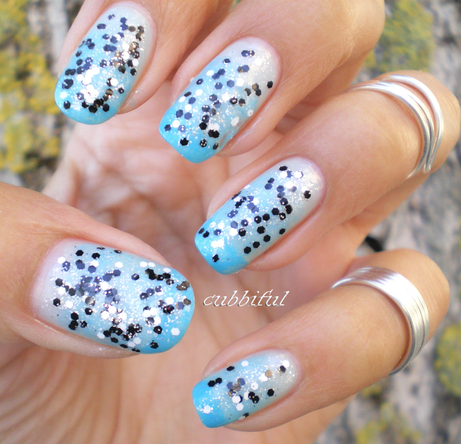 cubbiful Lazy Sunday Rhymes With Glitter Mani