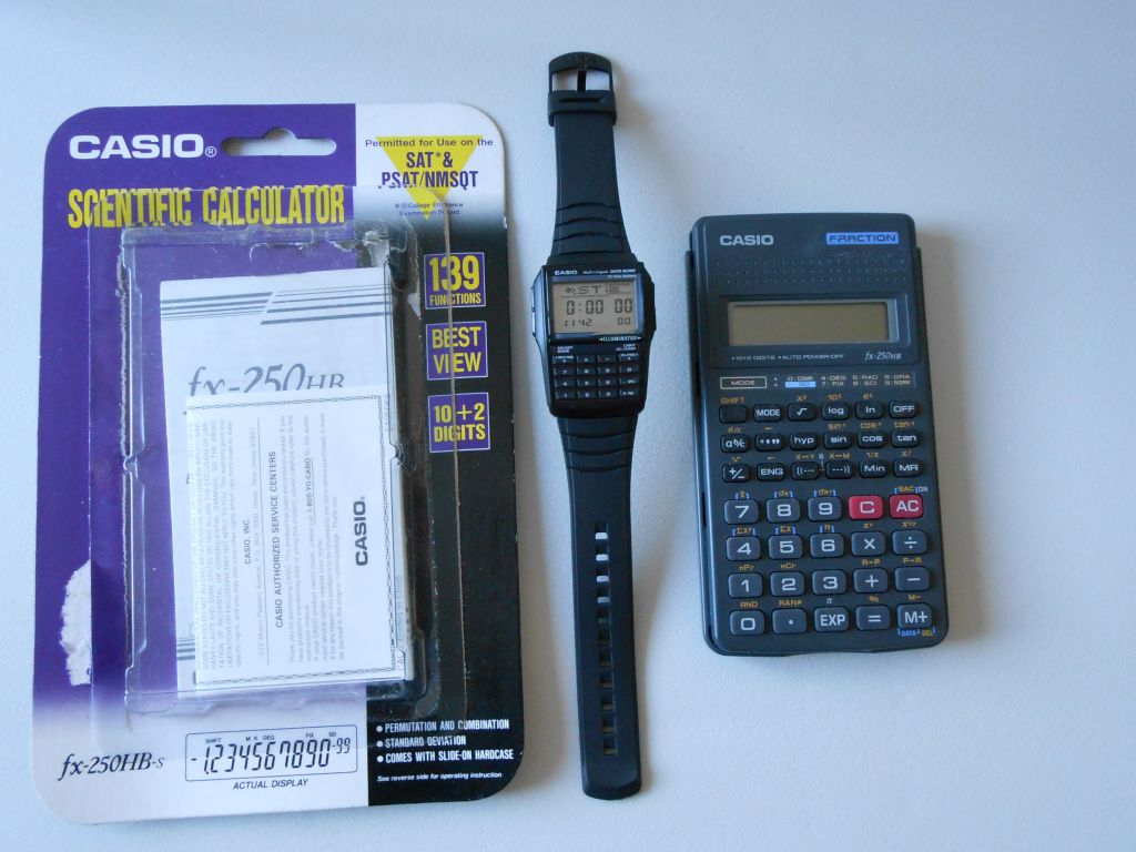 CASIO DBC-32  ¿Quieres un reloj digital clásico con DATABANK y calculadora?  