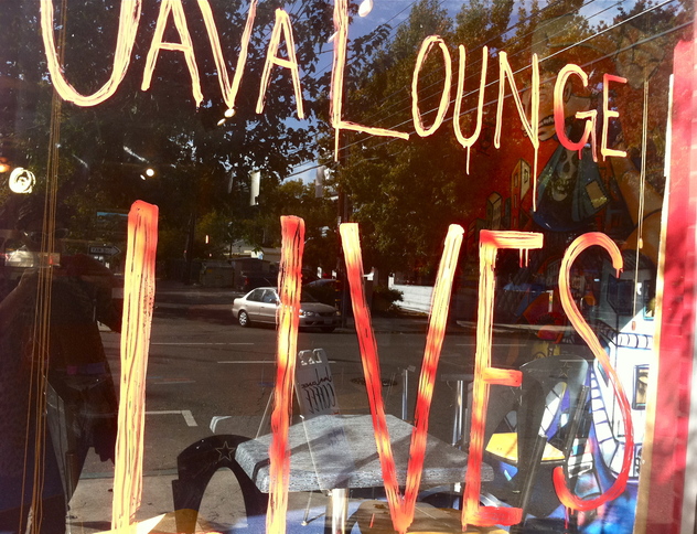 Street Style SACRAMENTO: Java Lounge LIVES!