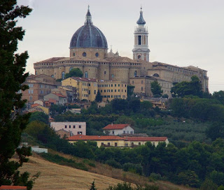 The huge Basilica della Santa Casa sits at the highest point of Loreto and therefore dominates the skyline