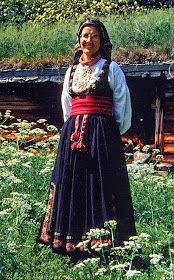 FolkCostume&Embroidery: Beltestakk and Gråtrøje, Costumes of East ...
