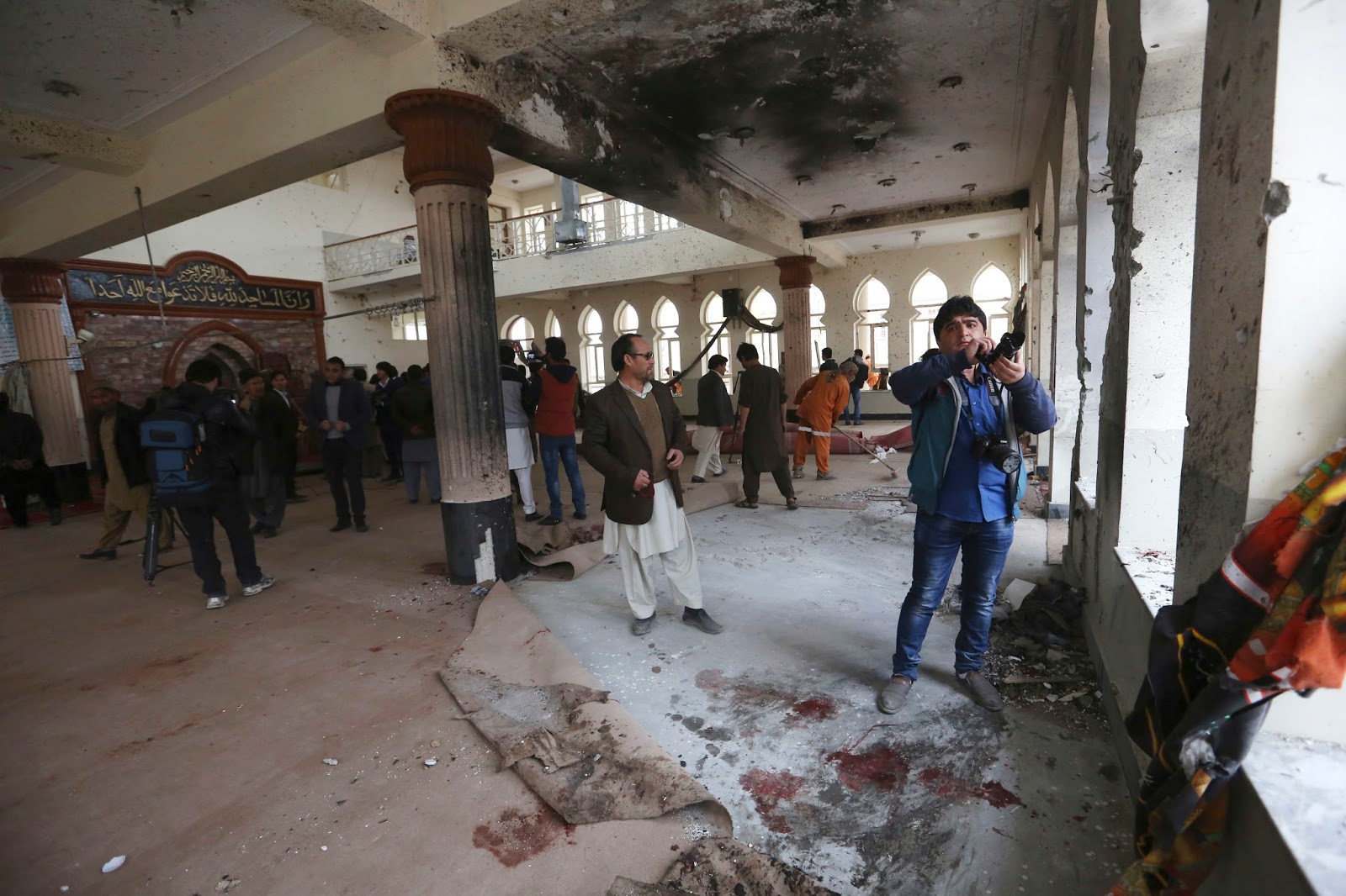 Убили имама. Шиитская мечеть Афганистан.