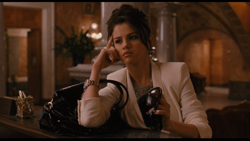 Selena+esnobe.gif