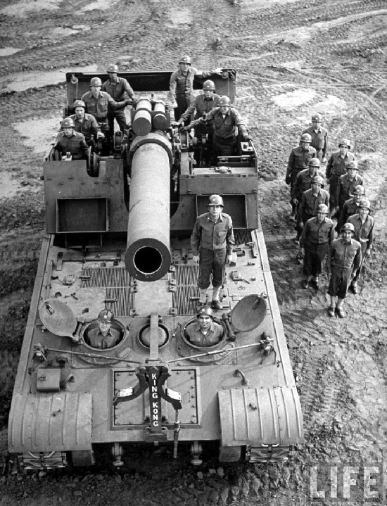 240 mm Howitzer Pershing worldwartwo.filminspector.com