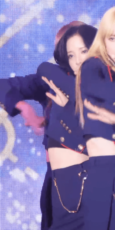 우주소녀 보나 파란색 제복